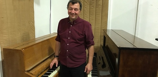 Frank with legendary pianos at Abbey Road