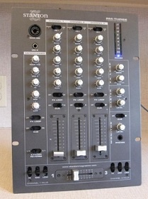 Stanton RM-THREE Disco Mixer